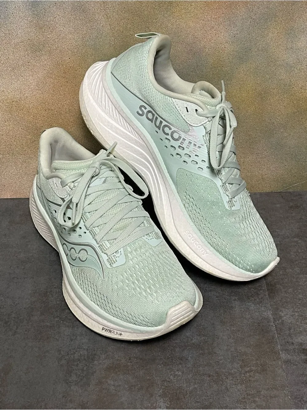 Saucony Ride 17 Women's Jade Green Running Shoes Size 7.5B